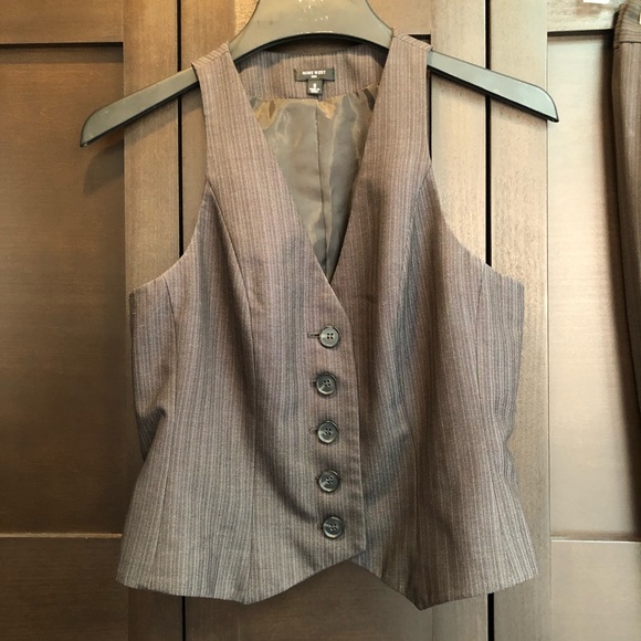 Vest & Dress Pants - Nine West - Sz 6 - Picture 2 of 4